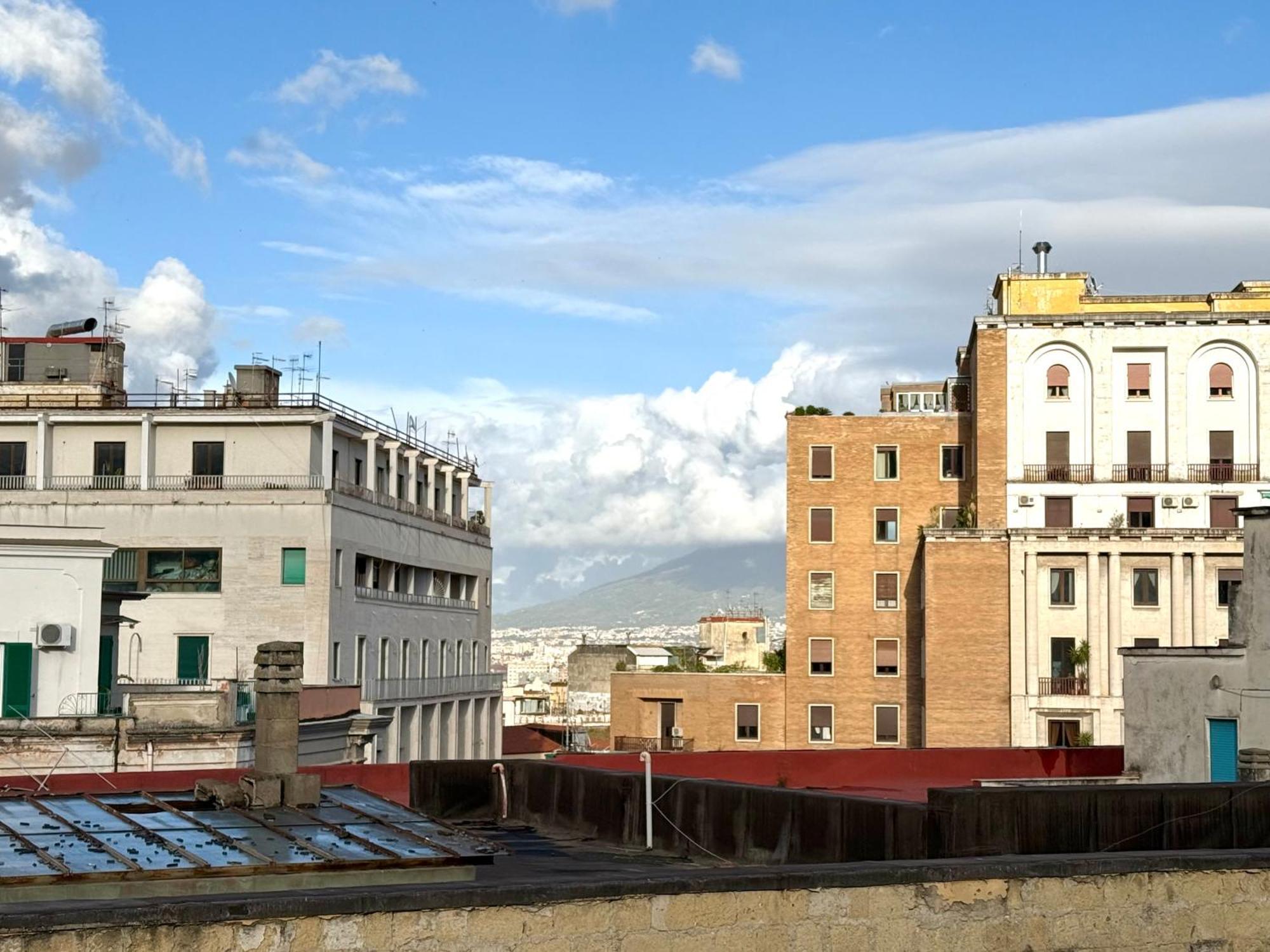 Bella Mbriana Napoli