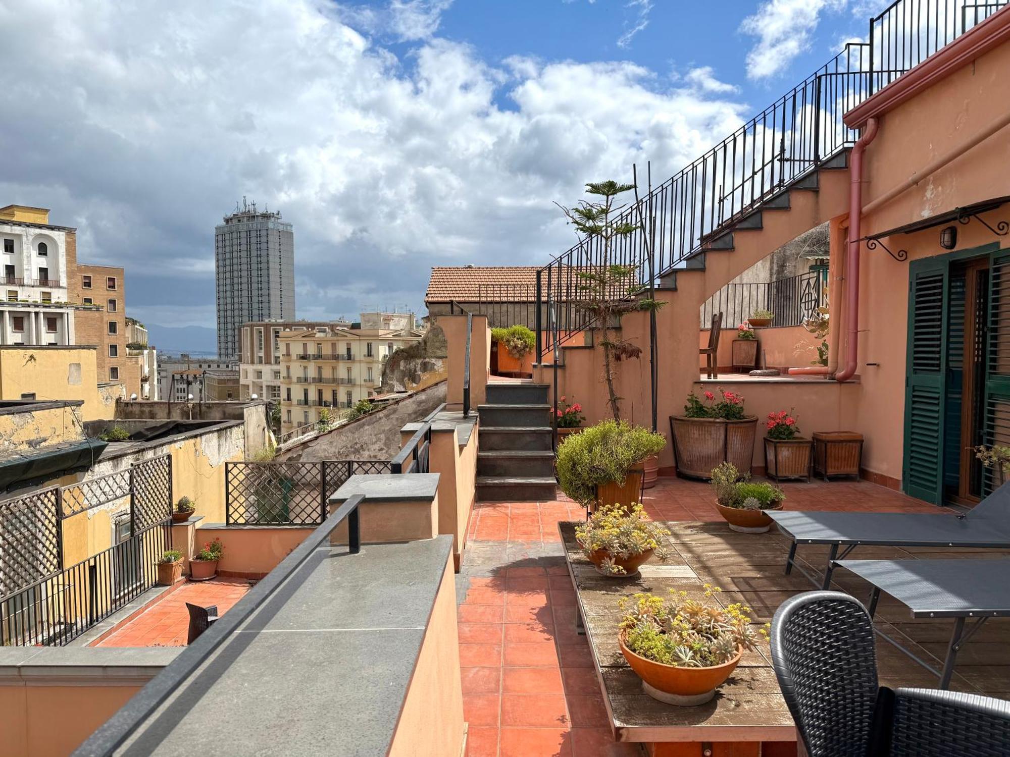 Bella Mbriana Napoli